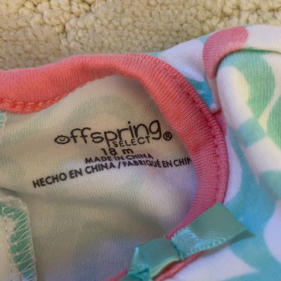 Offspring outfit - Picture 3 of 3